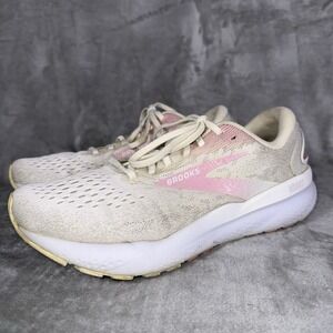 Brooks‎ Ghost 16 Women's Size 11B Running shoes Coconut Zephyr White Pink